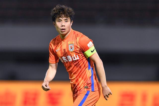 世界杯淘汰赛资格-埃弗拉离开武汉换枪 蒿俊闵+洛佩斯成胜利密钥