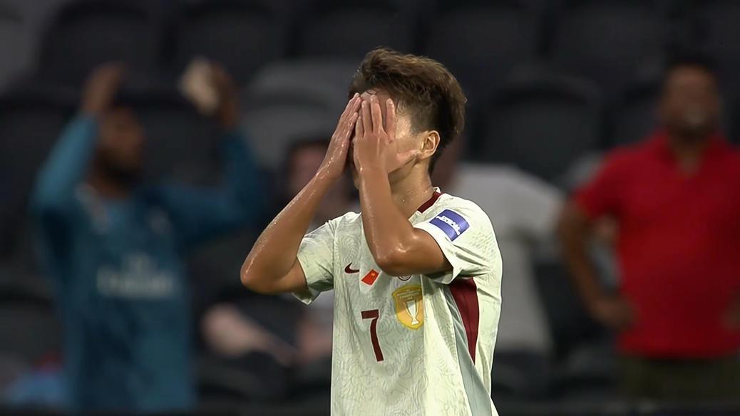 世界杯小组积分-无视2点球+进球被吹！中国女足连遭“争议吹罚”，王霜惊艳世界波