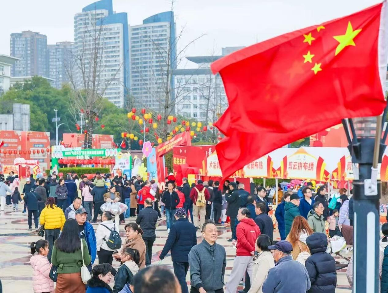 世界杯球队排名-“楚超”提上日程 湖北两会相关提案获创纪录的148位委员联名响应